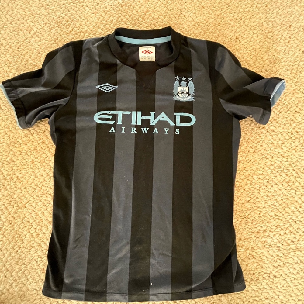 Etihad Soccer Jersey Boys Medium